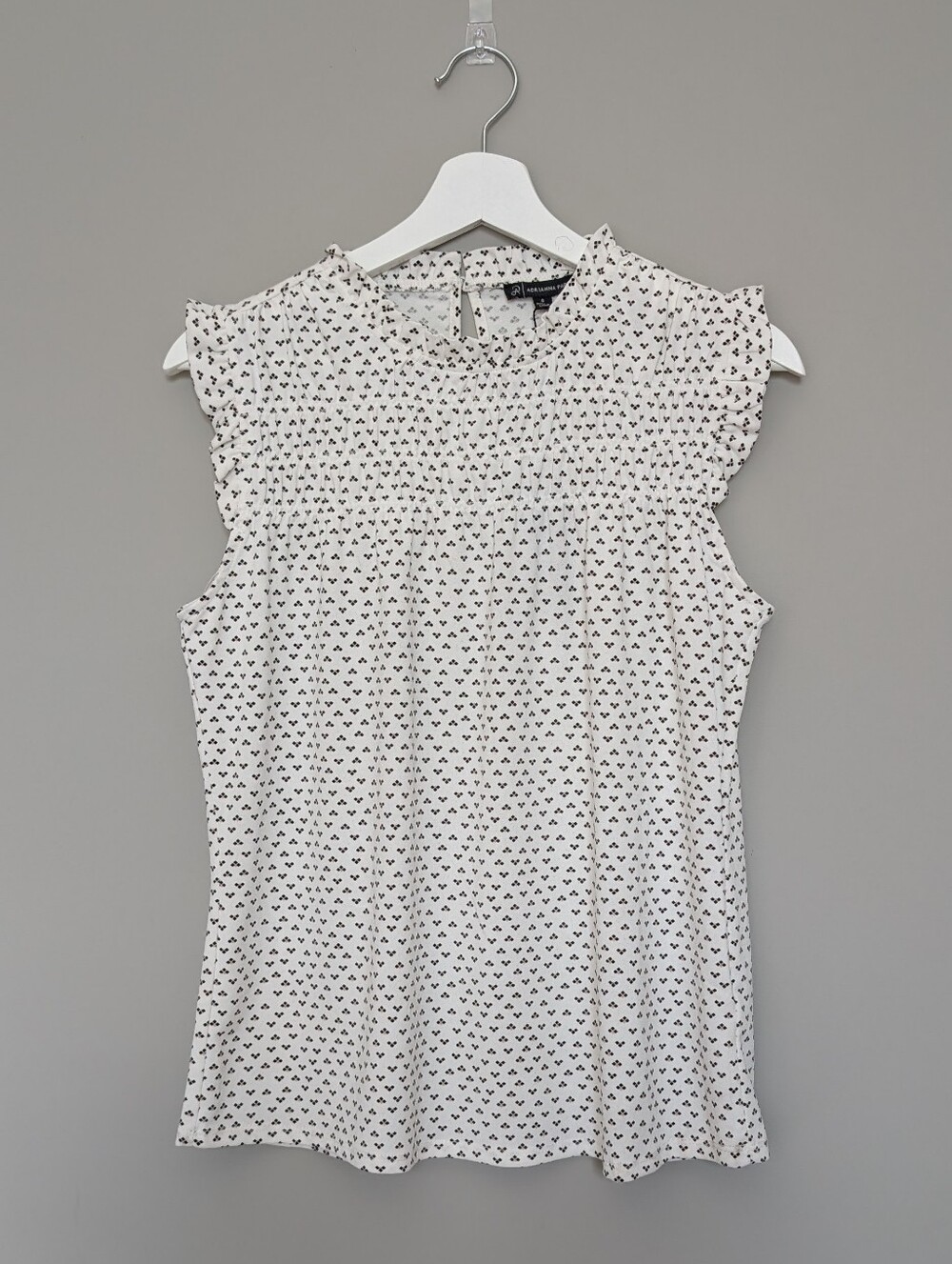 NWT Adrianna Papell White Ruffle Mock Neck Sleeveless Ditsy Print Blouse Small